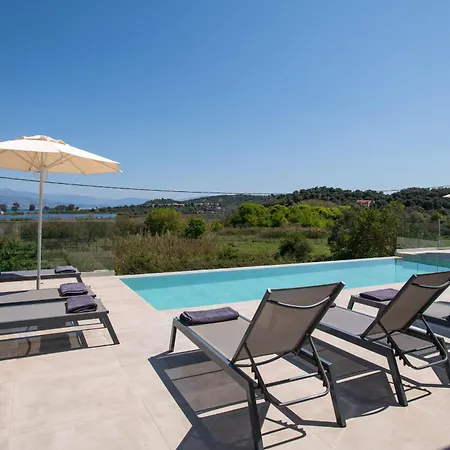 Villa Otter By Posarellivillas
